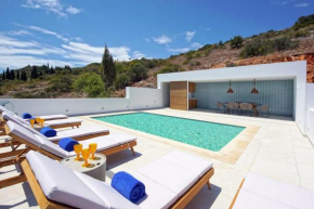 Marina Oasis - Luxury, heatable pool, panoramic sea views
